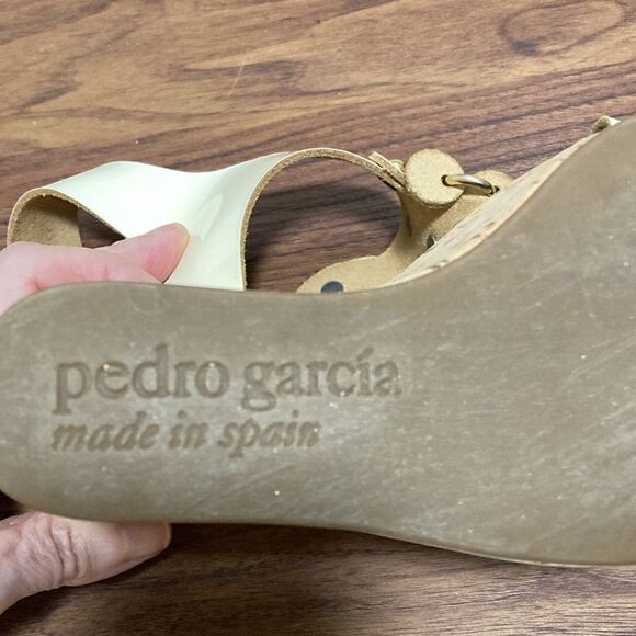 Pedro Garcia Sandal with Cork Wedge, Ankle Strap and Circle Ornaments. Size 38.5 - Picture 9 of 10